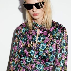 FLORAL DRESS WITH METALLIC THREAD